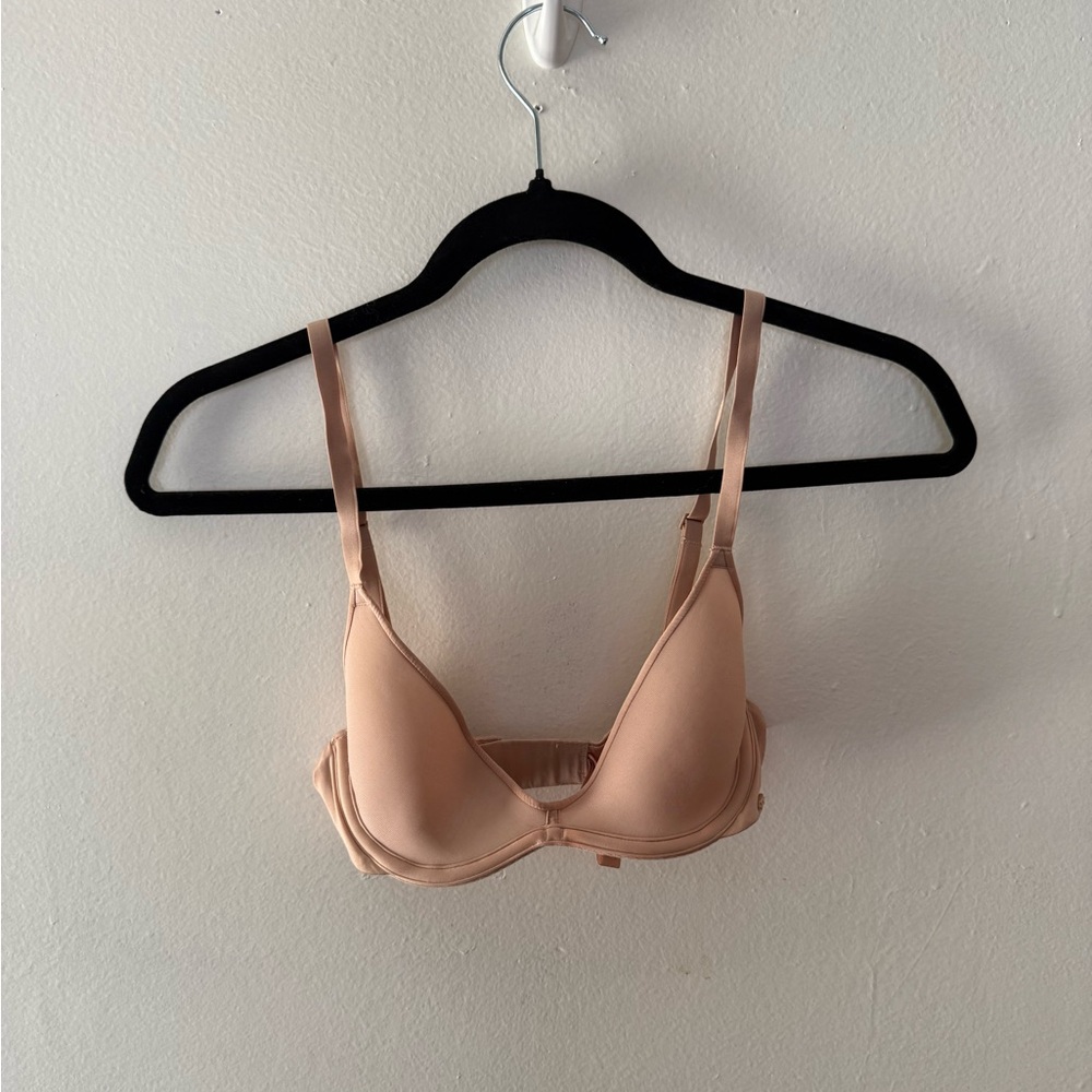 SKIMS Weightless Demi Bra Mica